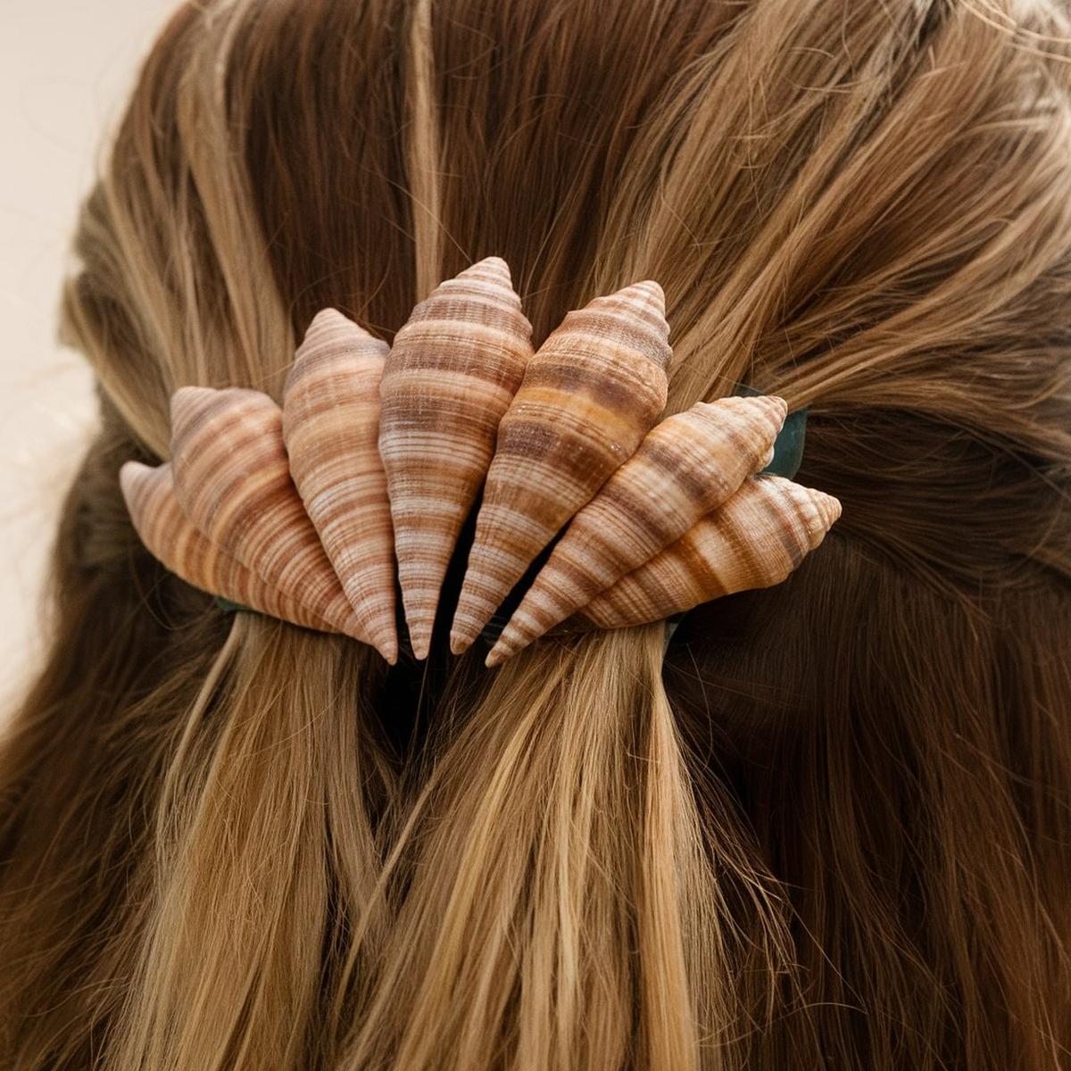 Mermaidcore Seashell Hair Clip